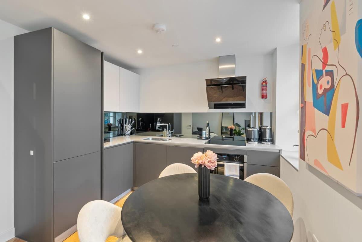 Modern 1 Bedroom Apartment In Fitzrovia London Bagian luar foto